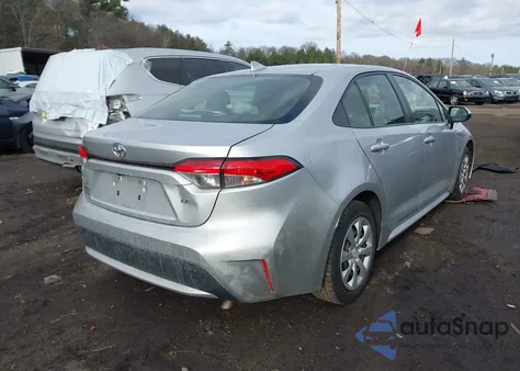 2021 Toyota Corolla Le z USA, uszkodzony, nr VIN JTDEPMAE8MJ189533